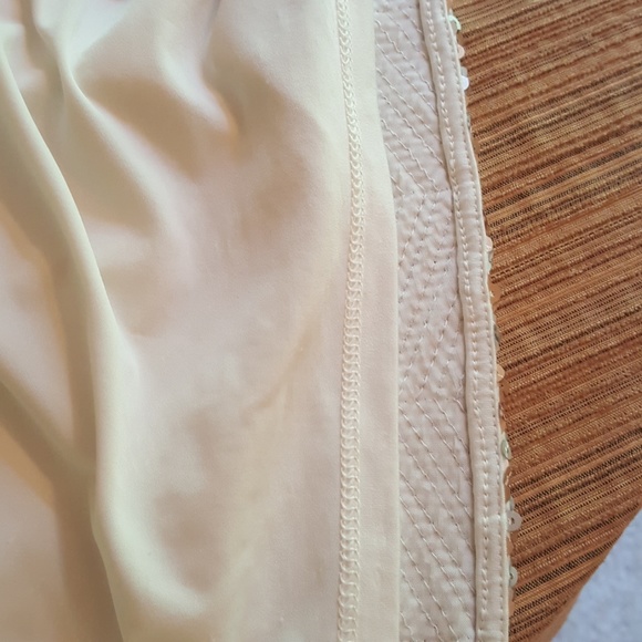 White House / Black Market Sequin Top, Size M. - Picture 7 of 9